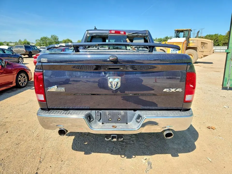 2015 RAM 1500 SLT  