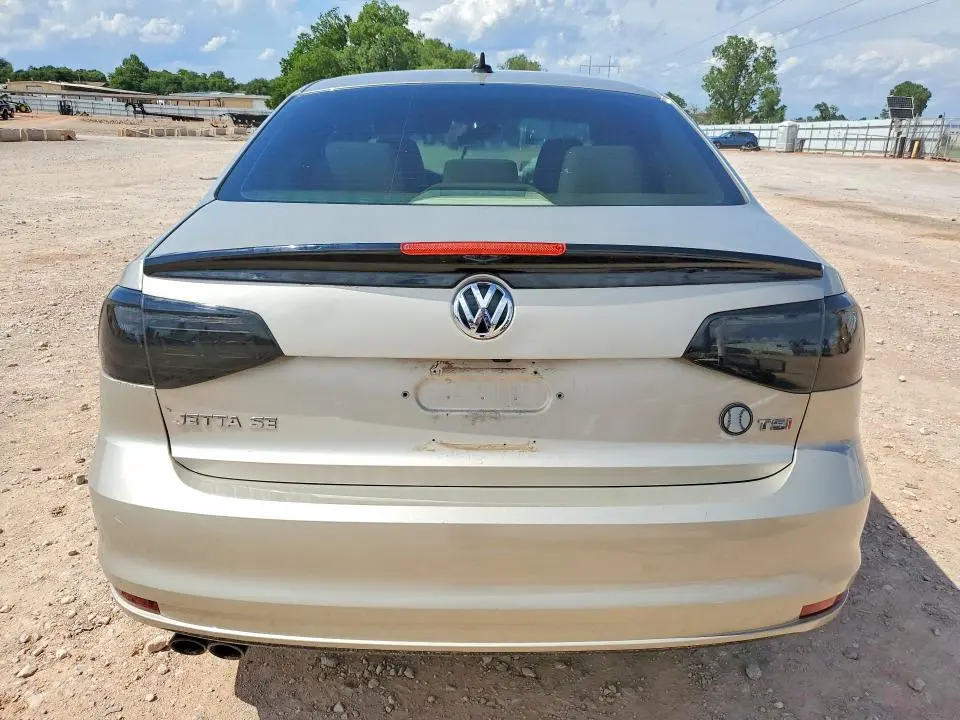 2015 VOLKSWAGEN JETTA SE  