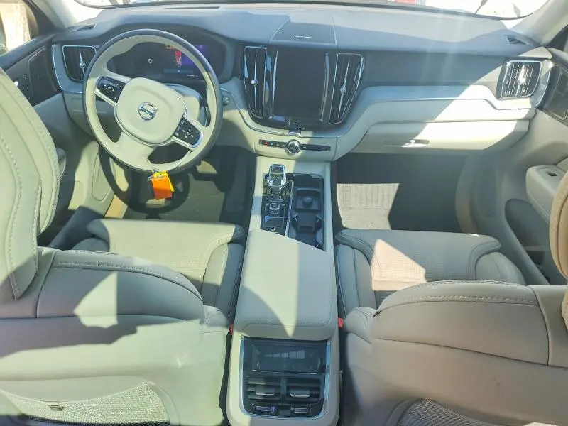 2025 VOLVO XC60 ULTRA  