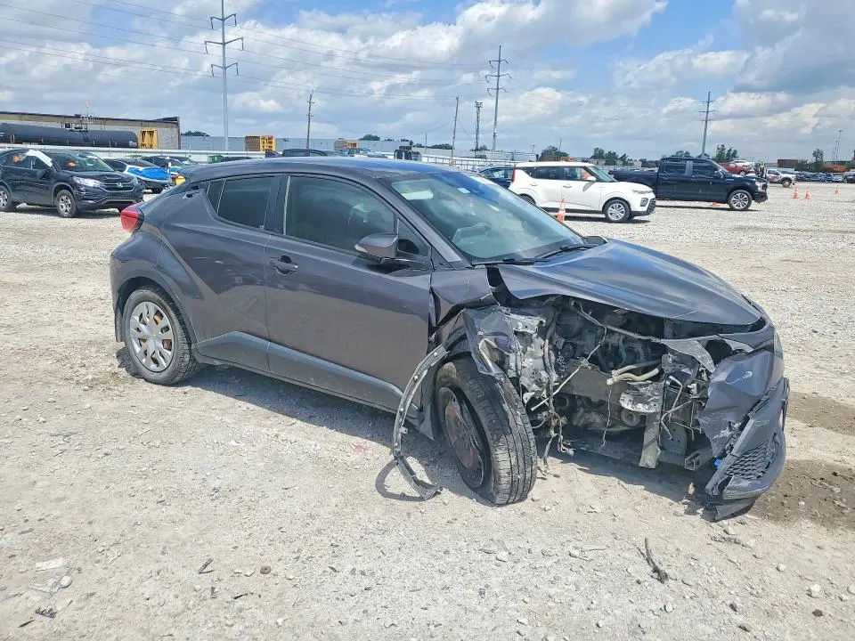 2021 TOYOTA C-HR LE  