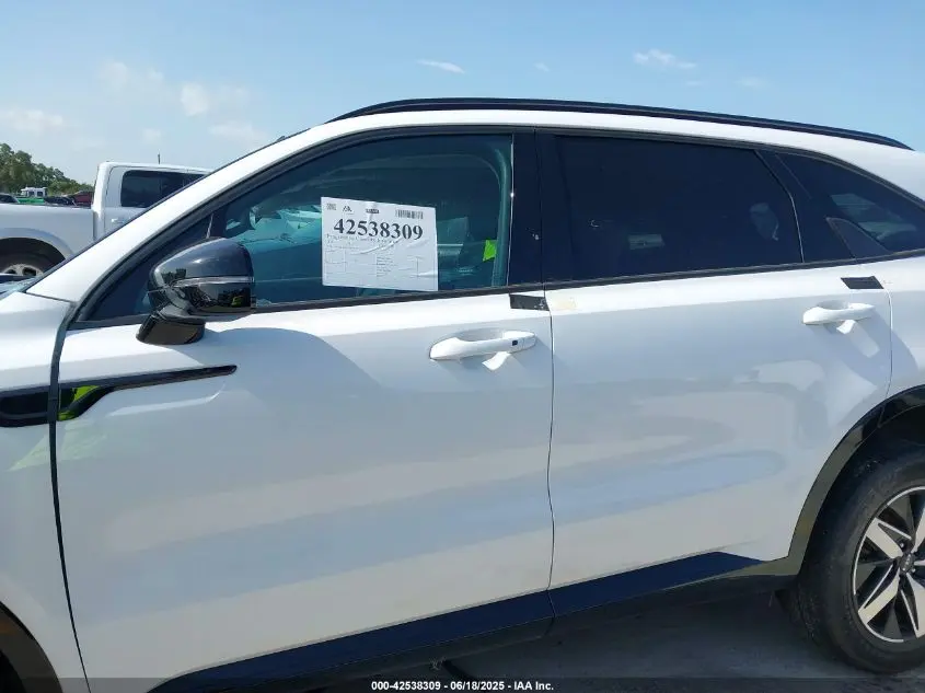 2023 KIA SORENTO EX