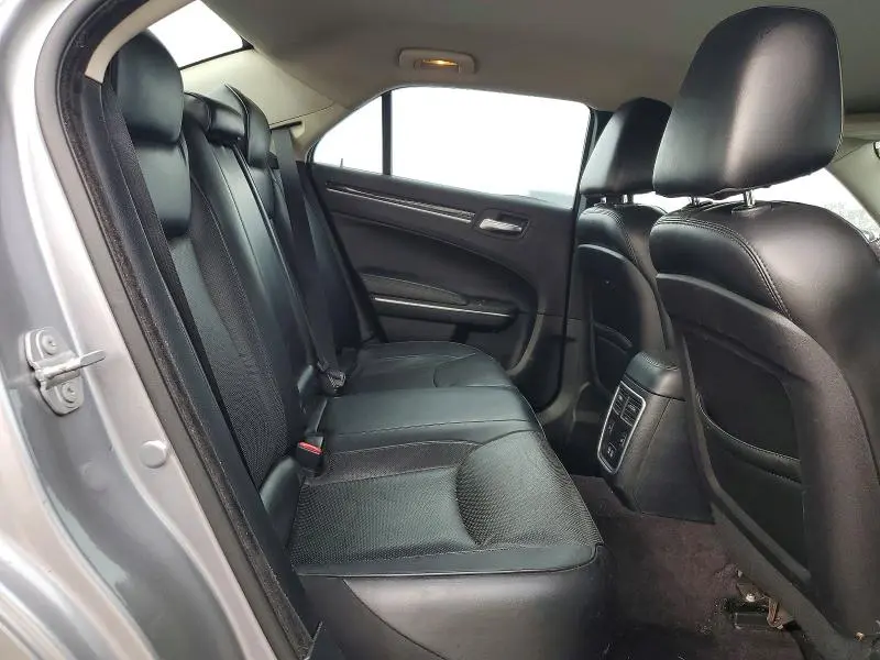 2018 CHRYSLER 300 LIMITED  