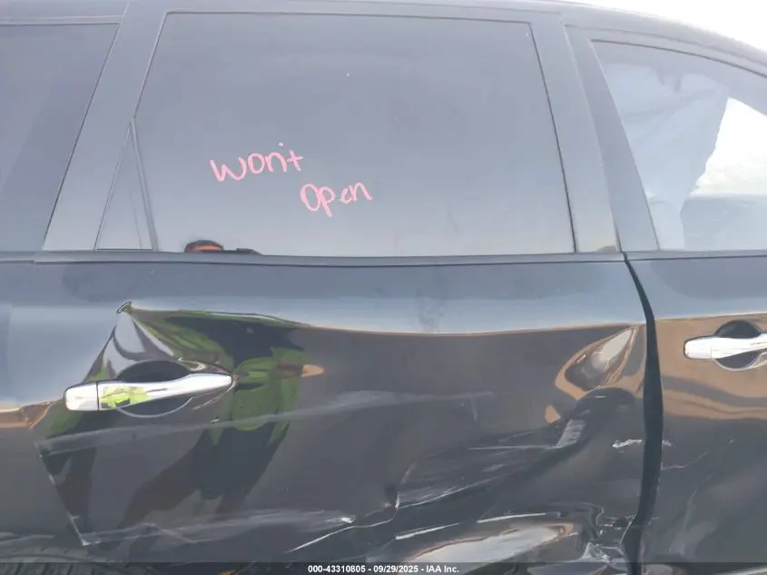 2016 NISSAN PATHFINDER SL