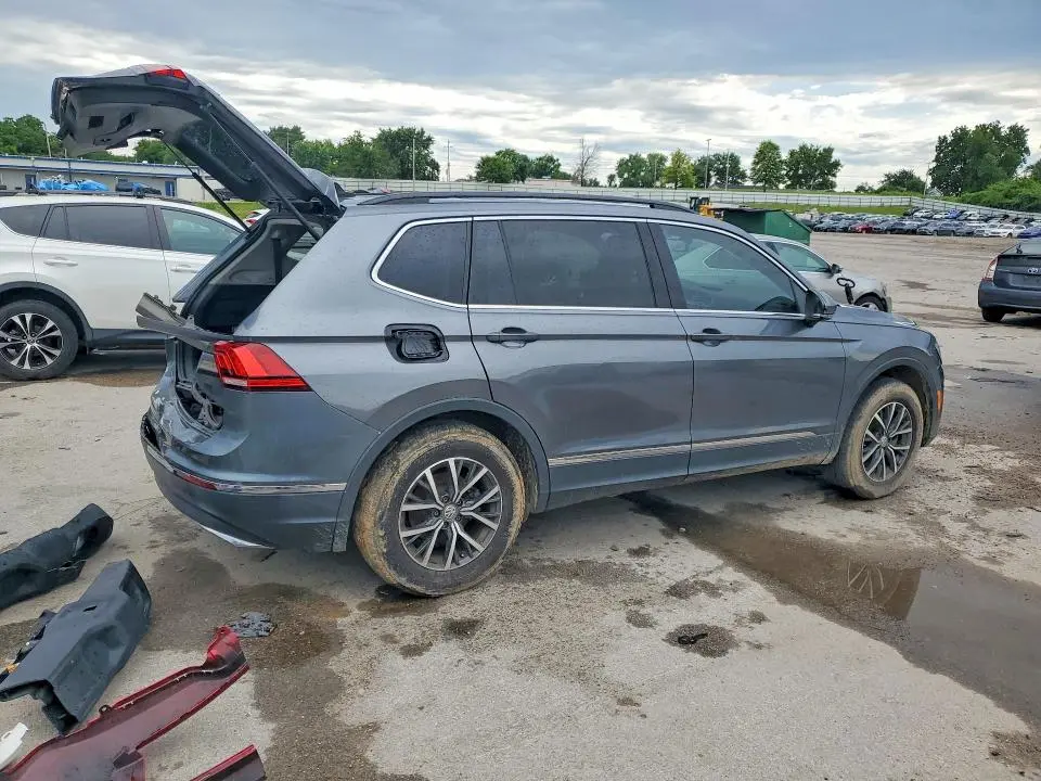 2020 VOLKSWAGEN TIGUAN SE  