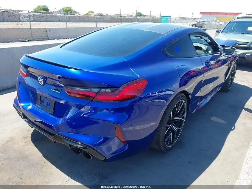 2023 BMW M8 COMPETITION