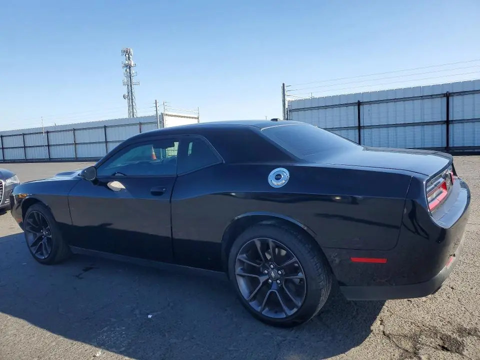 2016 DODGE CHALLENGER SXT  