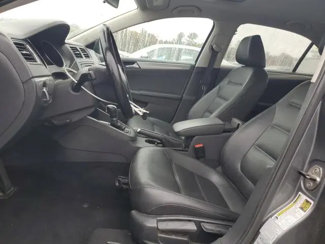 2015 VOLKSWAGEN JETTA SE  