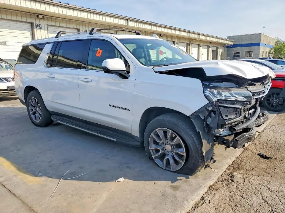 2023 CHEVROLET SUBURBAN K1500 LT  