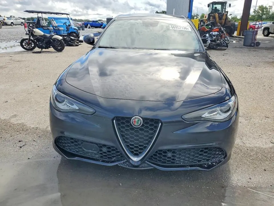 2018 ALFA ROMEO GIULIA TI  