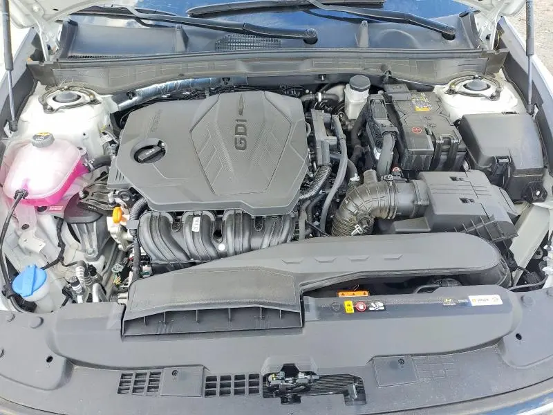 2025 HYUNDAI SONATA SE  