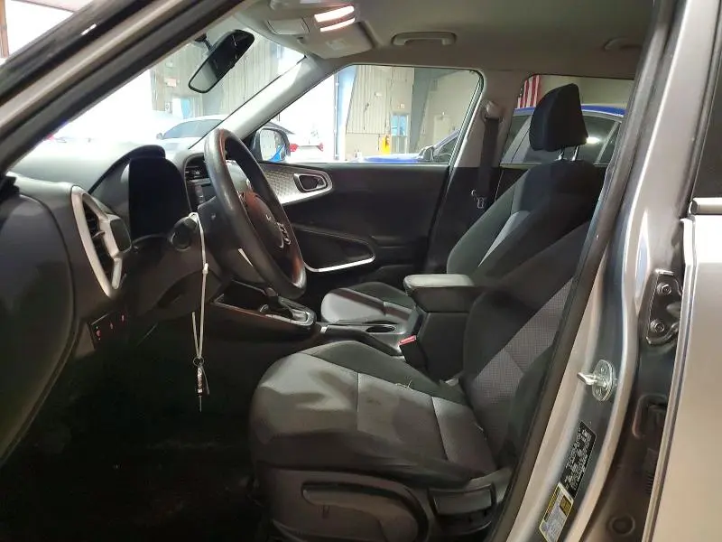 2022 KIA SOUL LX  