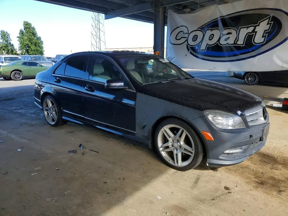 2011 MERCEDES-BENZ C 300  