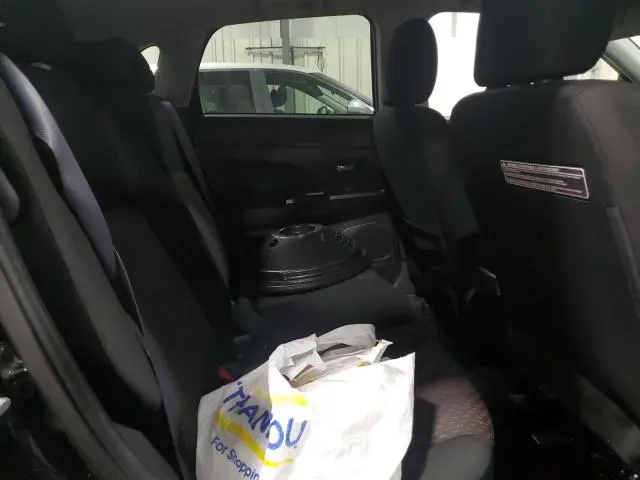 2018 MITSUBISHI OUTLANDER SPORT ES  