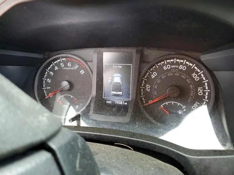 2022 TOYOTA TACOMA SR  