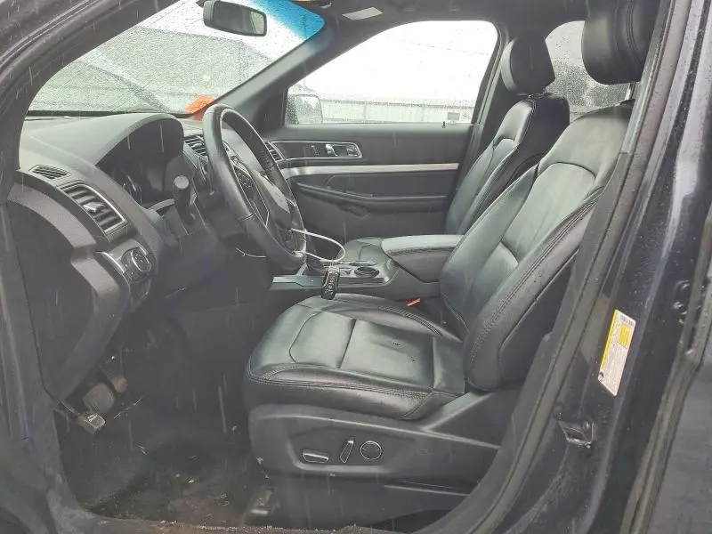 2017 FORD EXPLORER XLT  