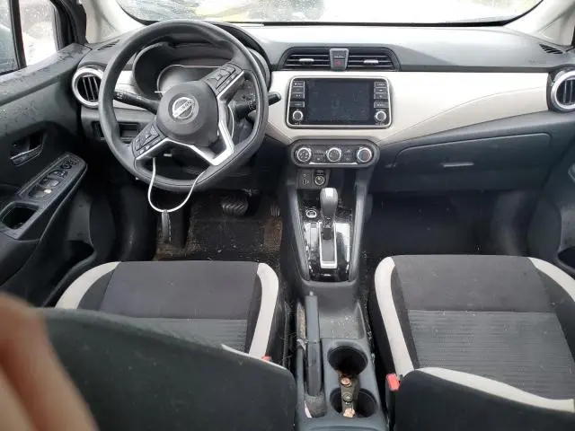 2021 NISSAN VERSA SV  
