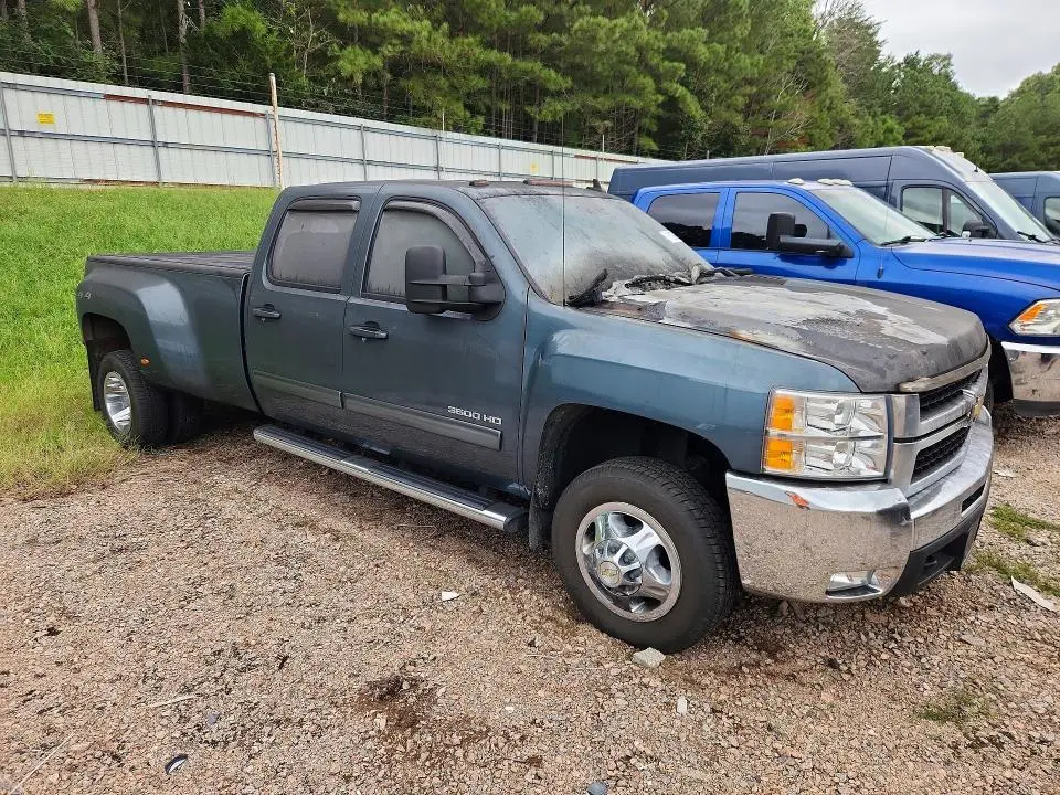 2010 CHEVROLET SILVERADO K3500 LTZ  