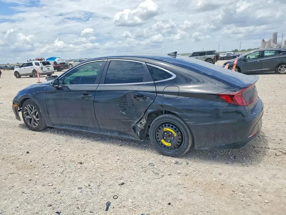 2022 HYUNDAI SONATA SEL  