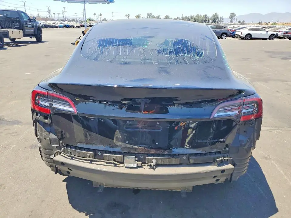 2018 TESLA MODEL 3   