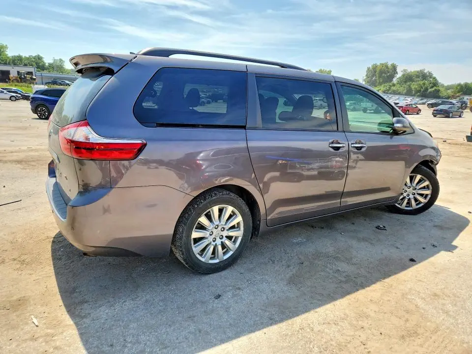 2017 TOYOTA SIENNA LIMITED PREMIUM 7-PASSENGER  