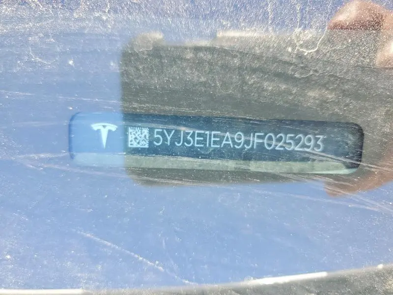 2018 TESLA MODEL 3   