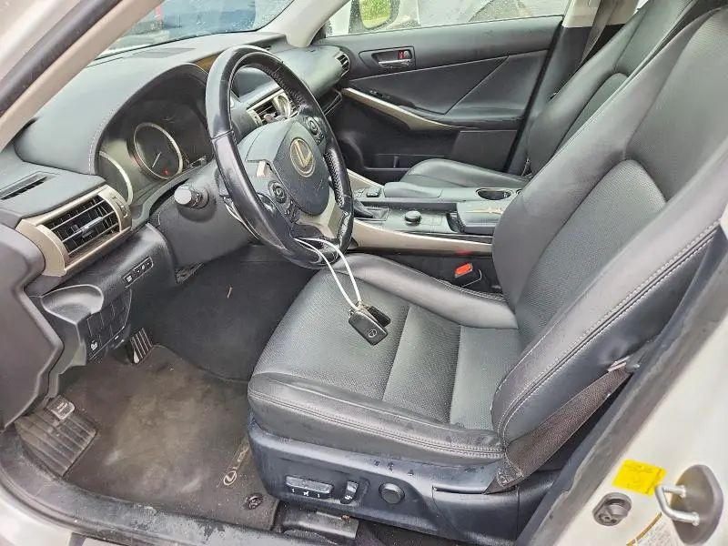 2016 LEXUS IS 300 BASE  