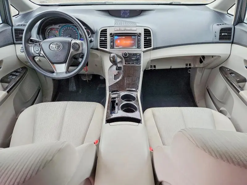 2013 TOYOTA VENZA LE  