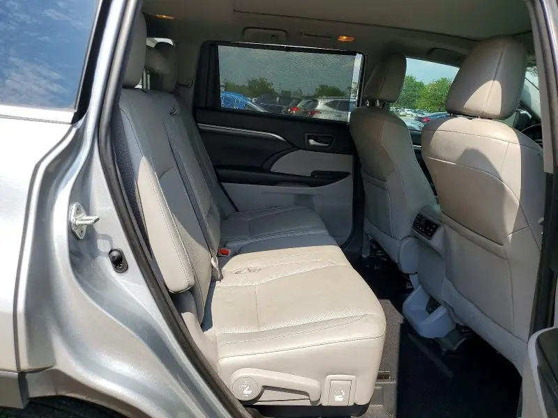 2018 TOYOTA HIGHLANDER LIMITED PLATINUM  