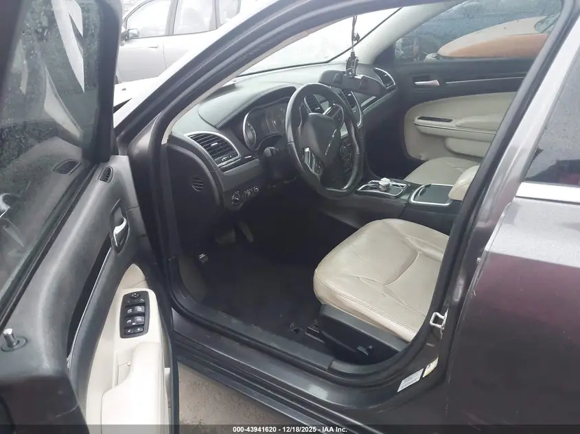 2015 CHRYSLER 300 LIMITED