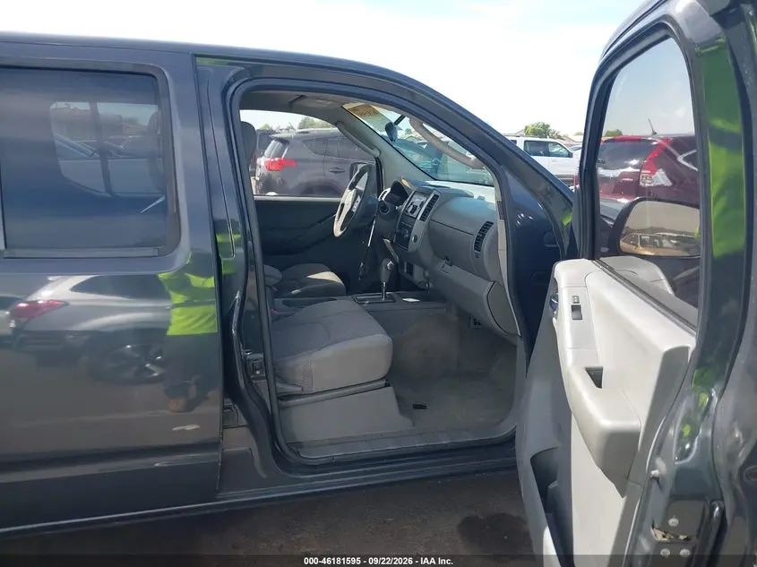 2010 NISSAN FRONTIER SE