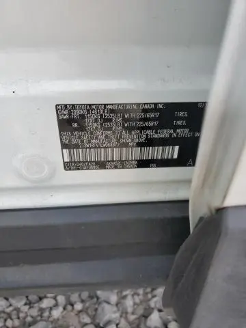 2020 TOYOTA RAV4 XLE  