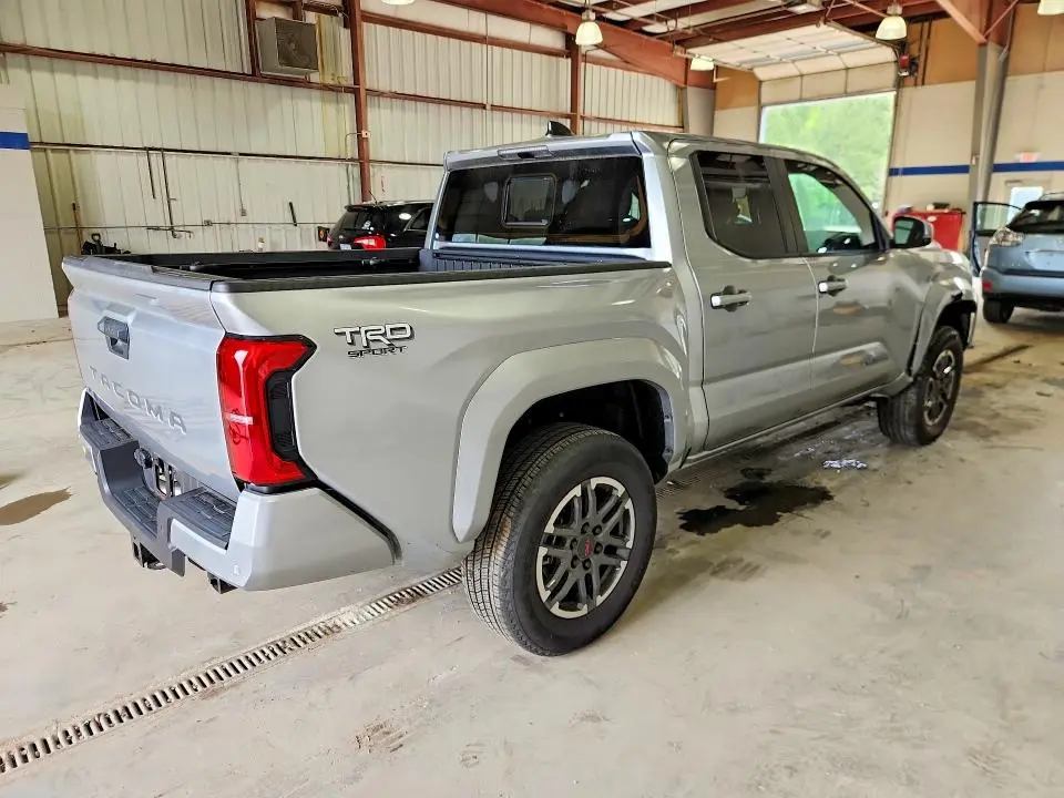 2024 TOYOTA TACOMA TRD SPORT  