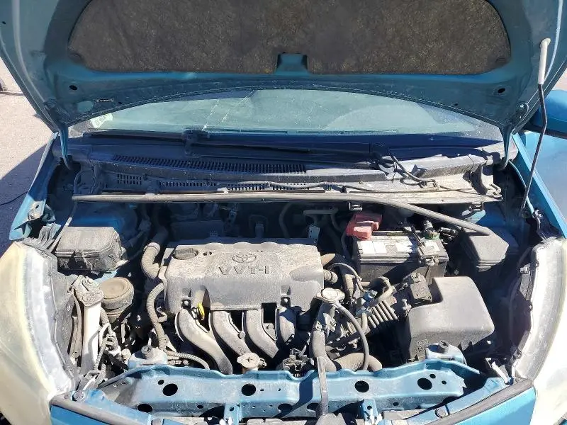 2012 TOYOTA YARIS 5-DOOR SE  