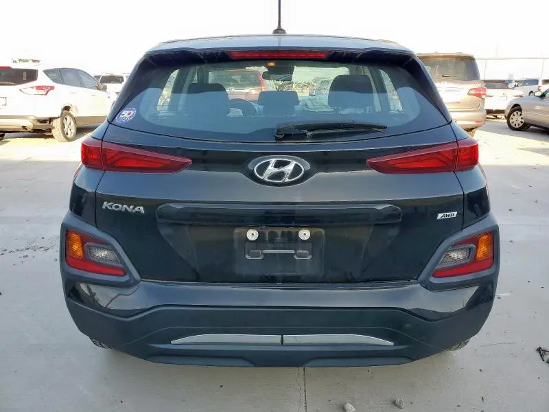 2020 HYUNDAI KONA SE  