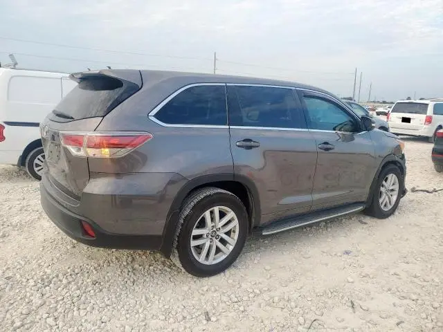 2016 TOYOTA HIGHLANDER LE  