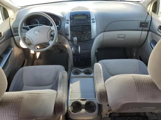2010 TOYOTA SIENNA CE  