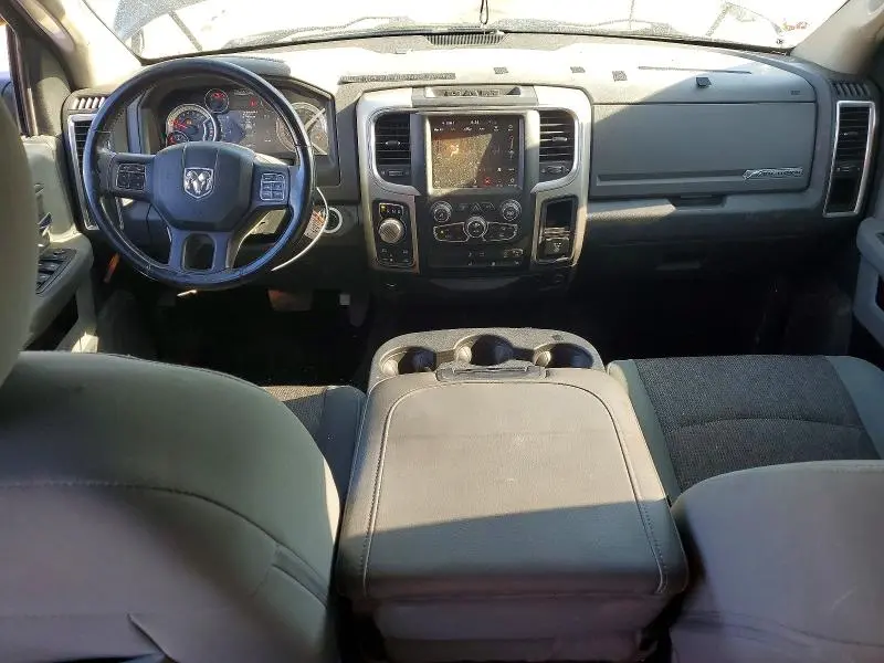 2018 RAM 1500 SLT  