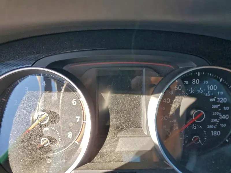 2017 VOLKSWAGEN GTI SPORT  