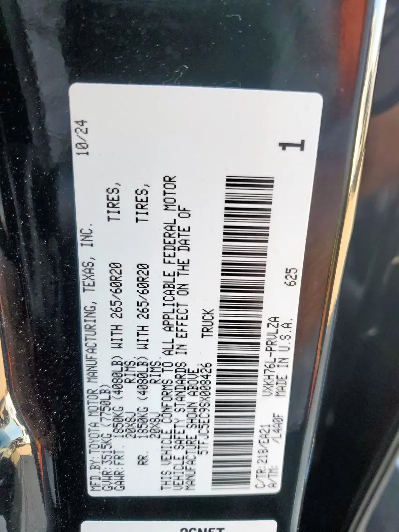 2025 TOYOTA TUNDRA CREWMAX LIMITED  