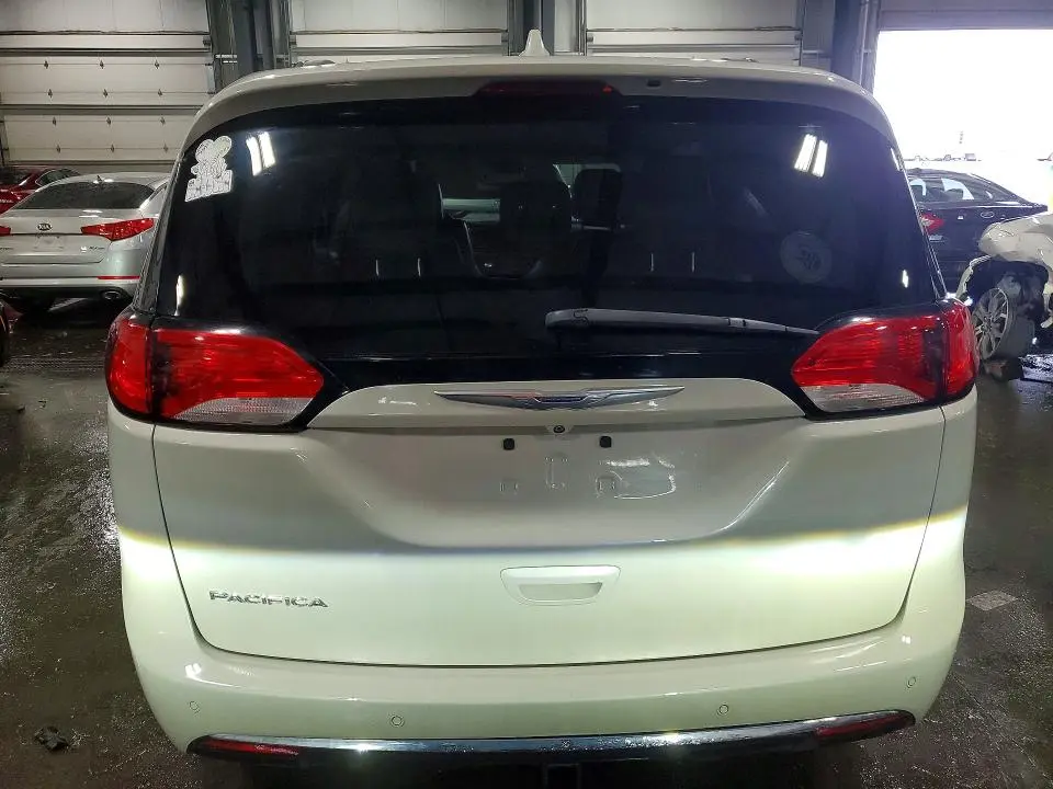 2017 CHRYSLER PACIFICA TOURING L PLUS  
