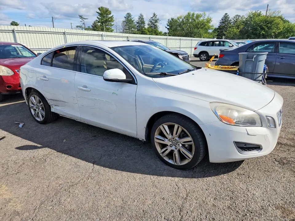 2013 VOLVO S60 T5  