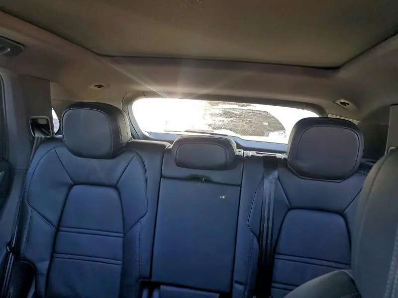 2025 PORSCHE CAYENNE SE HYBRID  