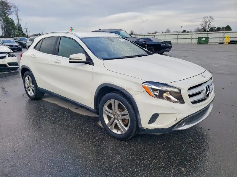 2017 MERCEDES-BENZ GLA 250  