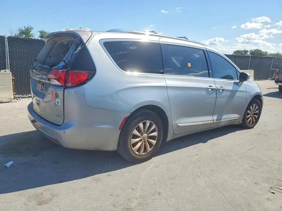 2019 CHRYSLER PACIFICA TOURING L  