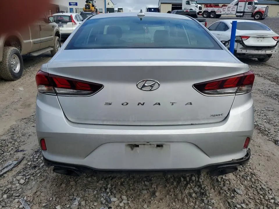 2018 HYUNDAI SONATA SPORT  