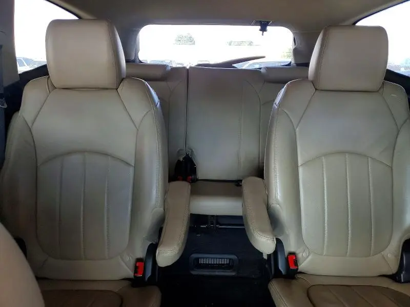 2011 CHEVROLET TRAVERSE LTZ  