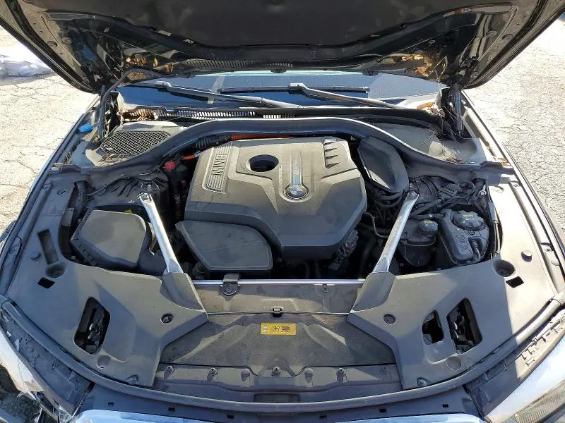 2019 BMW 530E   