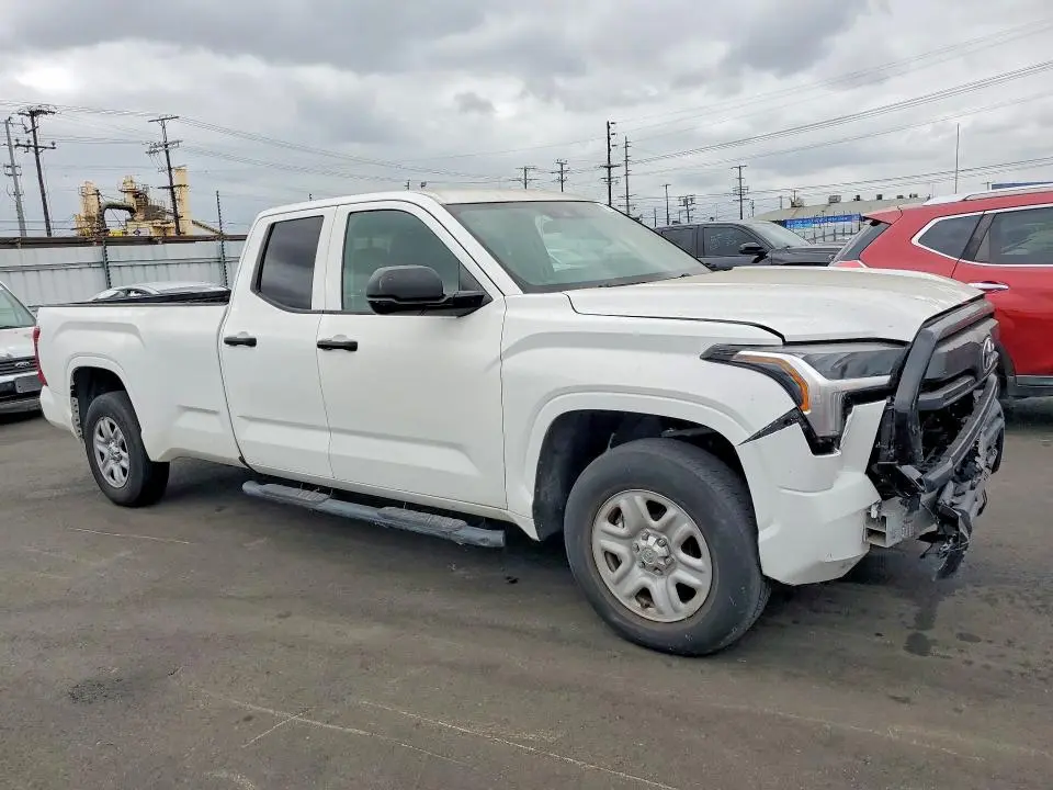 2023 TOYOTA TUNDRA SR  