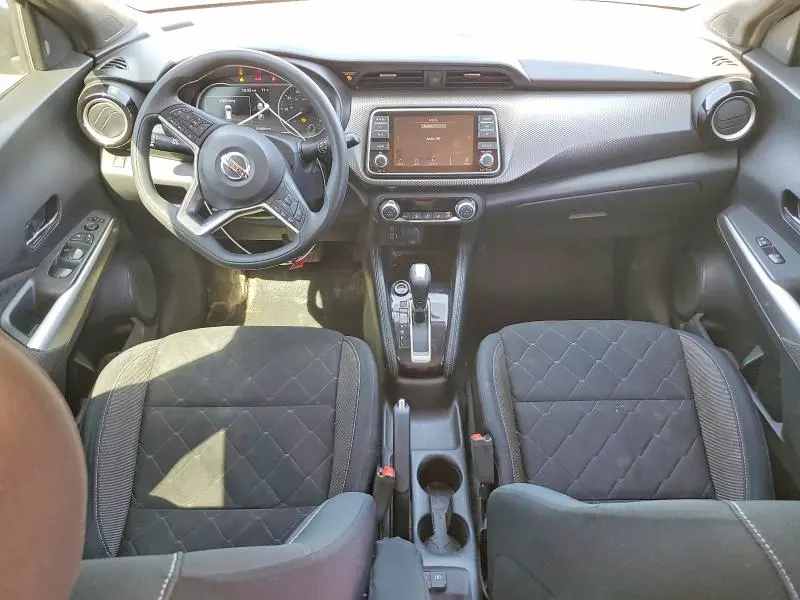 2018 NISSAN KICKS SV  