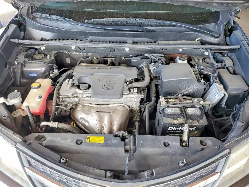 2014 TOYOTA RAV4 XLE  